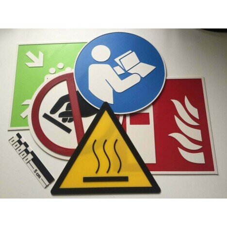 indicator de securitate nu blocati acces persoane cu handicap